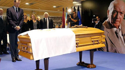 El último adiós y homenaje público a Alfredo di Stéfano en el Bernabéu
