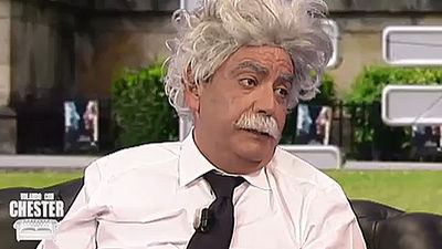 Volando con Chester invita al científico más importante del siglo pasado: Albert Einstein