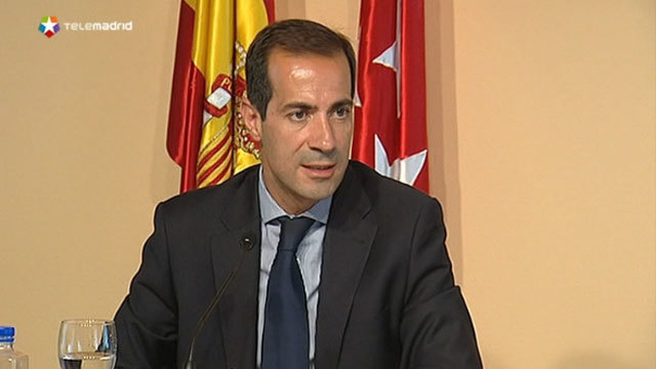 Victoria: "La Comunidad ni juega, ni asume riesgos en espectáculos públicos"