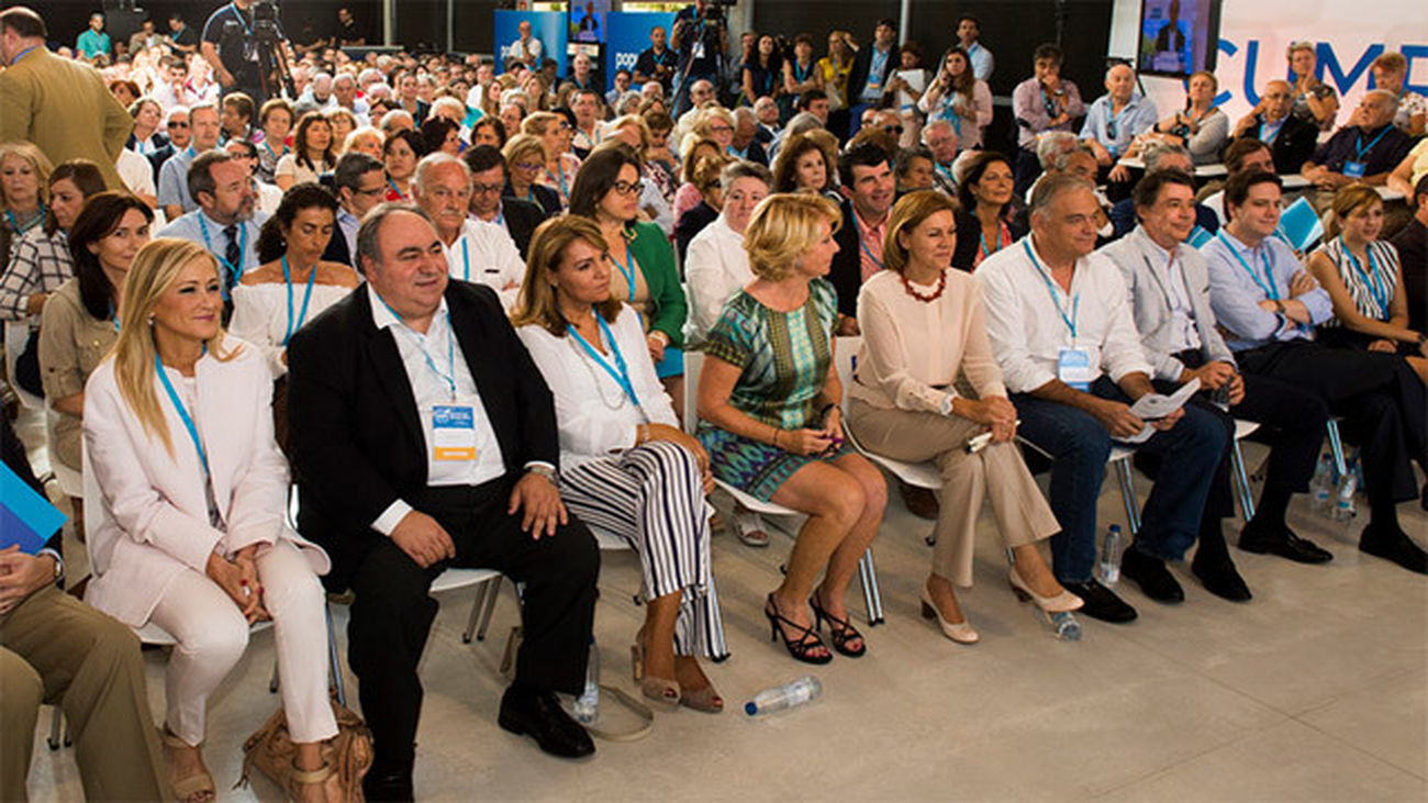 Los dirigentes del Partido Popular durante la inauguración de la escuela de verano