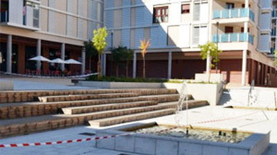 La Policía de Getafe precinta una plaza tras varios ataques de avispas