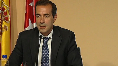 La Comunidad congelará tasas universitarias y dará 2.250 becas de excelencia