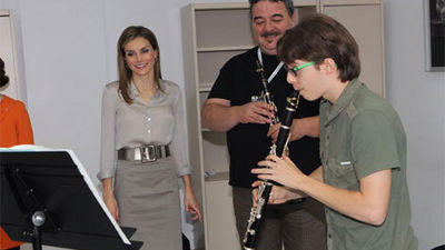 La Reina inaugura en Oviedo los cursos musicales de la Fundación Príncipe