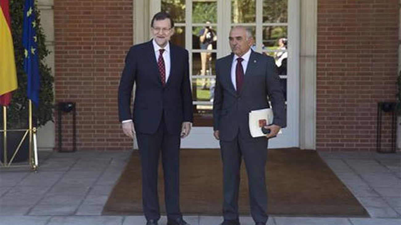 Mariano Rajoy recibe al presidente de Murcia, Alberto Garre
