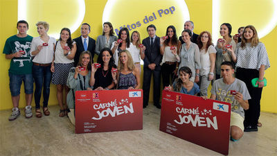 González presenta las novedades del nuevo Carné Joven