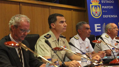 El Rey transmite por videoconferencia su apoyo a los militares españoles en el exterior