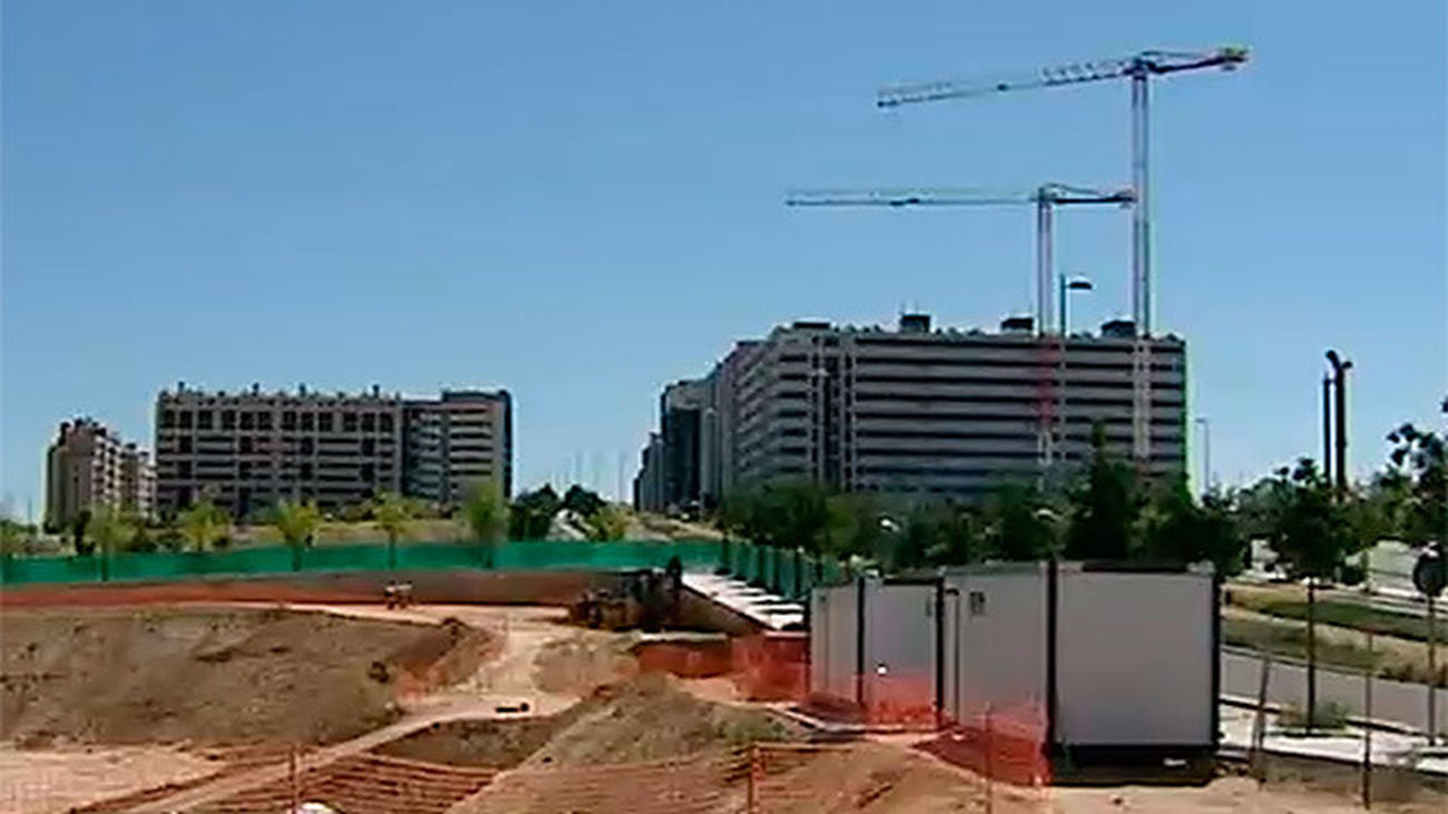 La firma de hipotecas sobre  viviendas modera su crecimiento al 14,5% en marzo