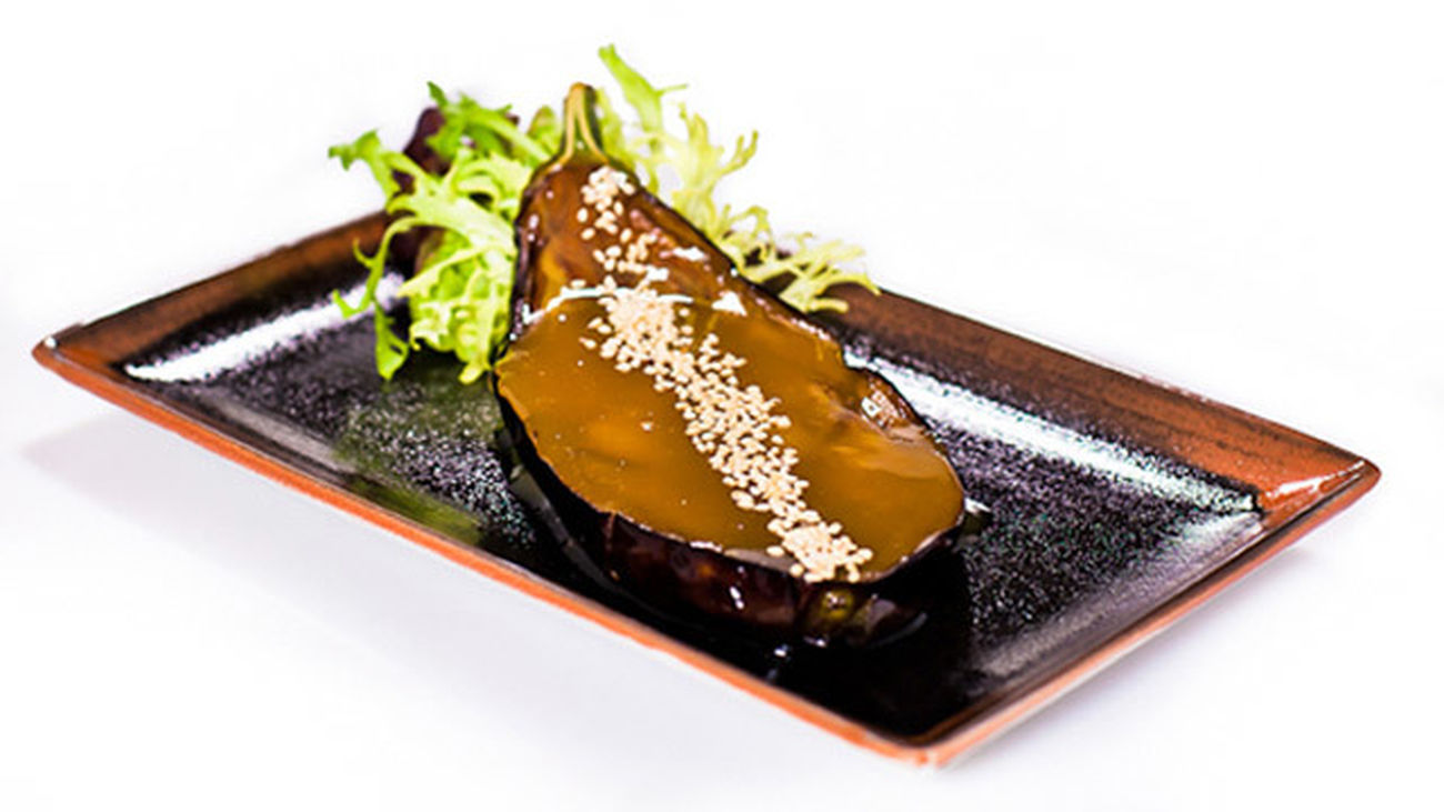 Berenjena miso, uno de los platos que ofrece el restaurante japonés Banzai
