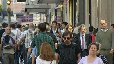 La confianza del consumidor cae 2,5 puntos por la situación actual y de futuro