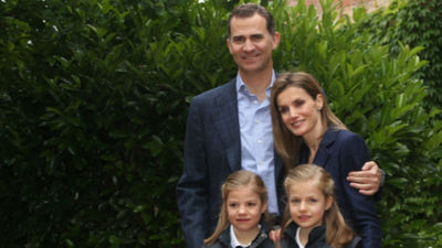 El Rey agradece a Mallorca su acogida tras posar con su familia en Marivent