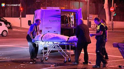 Muere un motorista al colisionar contra un taxi en el centro de Madrid