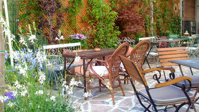 Un café en un Jardín Secreto en el centro de Madrid