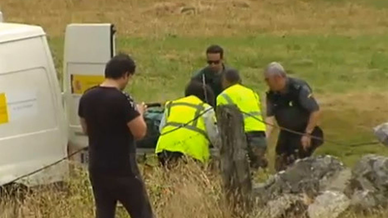 Mueren tres guardias civiles al caer su helicóptero en un rescate en León