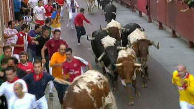 Tres heridos leves en un encierro atípico en San Sebastián de los Reyes
