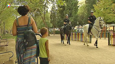 La Policía Municipal grabará imágenes durante el patrullaje a pie para localizar al pederasta