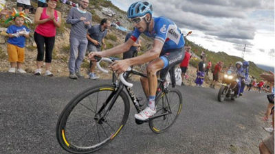 Vuelta: Gana Hesjedal y sufre Contador, pero aumenta su ventaja