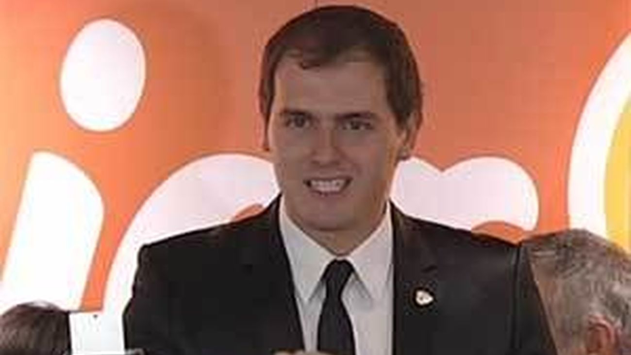 Rivera y Díez hablan por teléfono para citarse y acercar posiciones