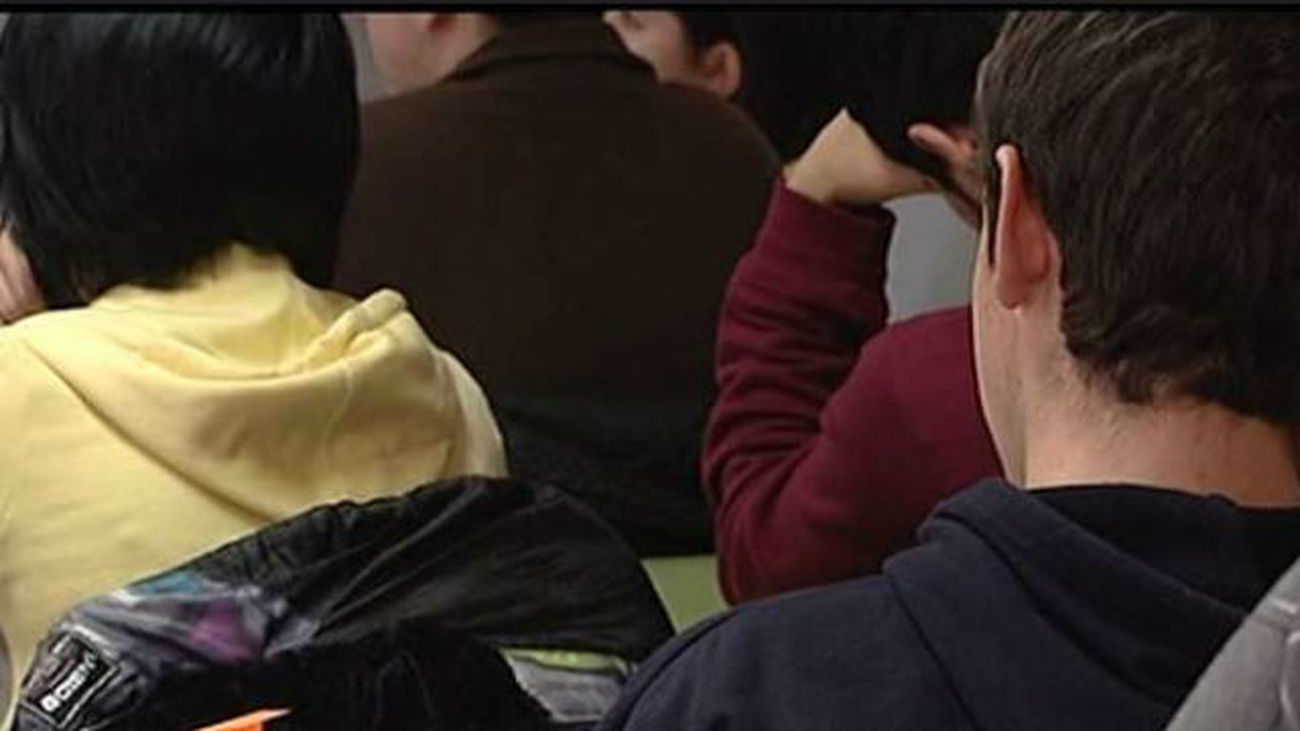 El paro entre los titulados superiores españoles triplica la media de la OCDE