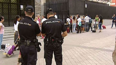 Los colegios de Ciudad Lineal reciben una circular con consejos para evitar al pederasta