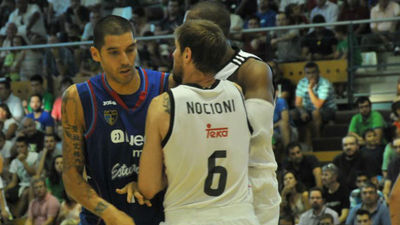 74-76. Un triple da la victoria al Estu ante el Madrid