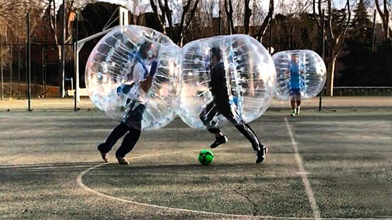 Llega a Madrid el fútbol burbuja