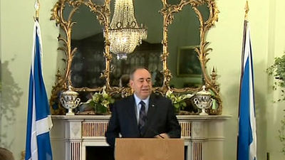Salmond anuncia su dimisión como líder del SNP y ministro principal escocés