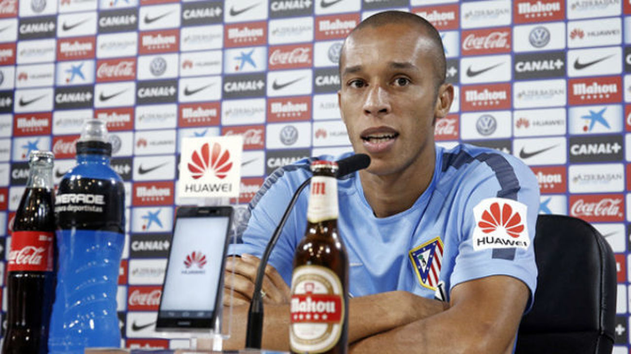 Miranda: "No es normal encajar cinco goles en dos partidos"