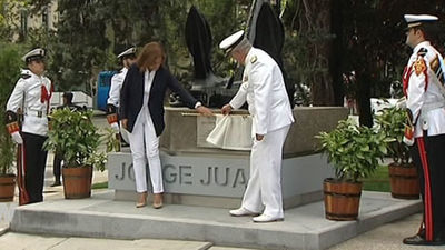 Botella inaugura un monumento a Jorge Juan en los Jardines del Descubrimiento