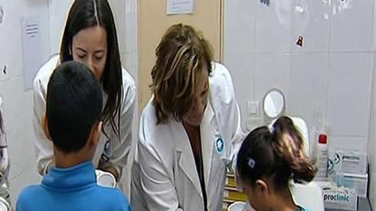 La Asamblea aprueba por unanimidad emprender un Plan de Salud Bucodental