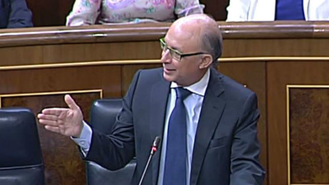 Montoro afirma que revisará el IVA de caja en la reforma fiscal