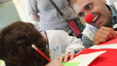 Niños ingresados en el Marañón diseñan un maillot de la Vuelta Ciclista a España