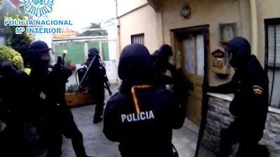 La Policía cuenta con restos de ADN y diversas huellas del pederasta