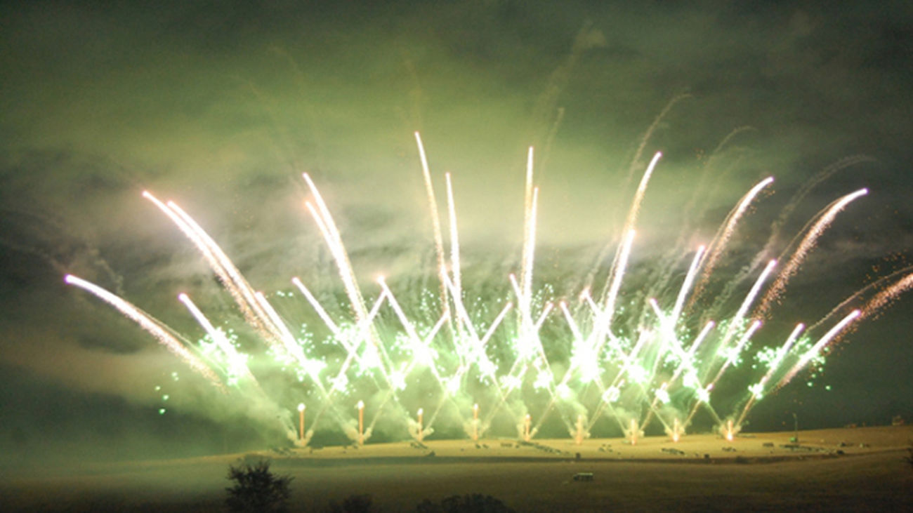 FUEGOS_ARTICIFICIALES_12134