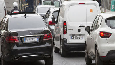 El cierre al tráfico de la zona centro "inconveniente" según el Plan de Movilidad