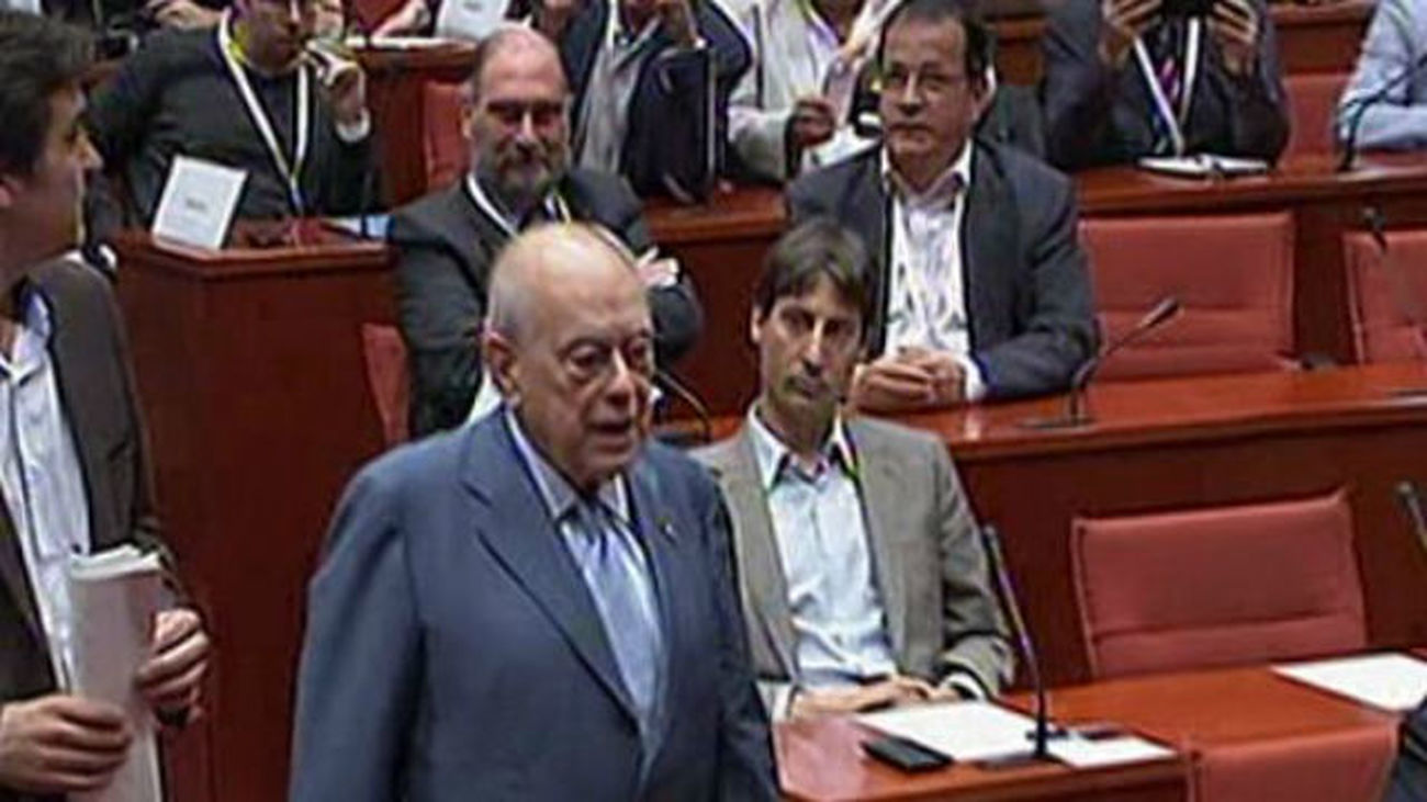 Pujol niega que haya sido un "político corrupto" y reprende a los diputados