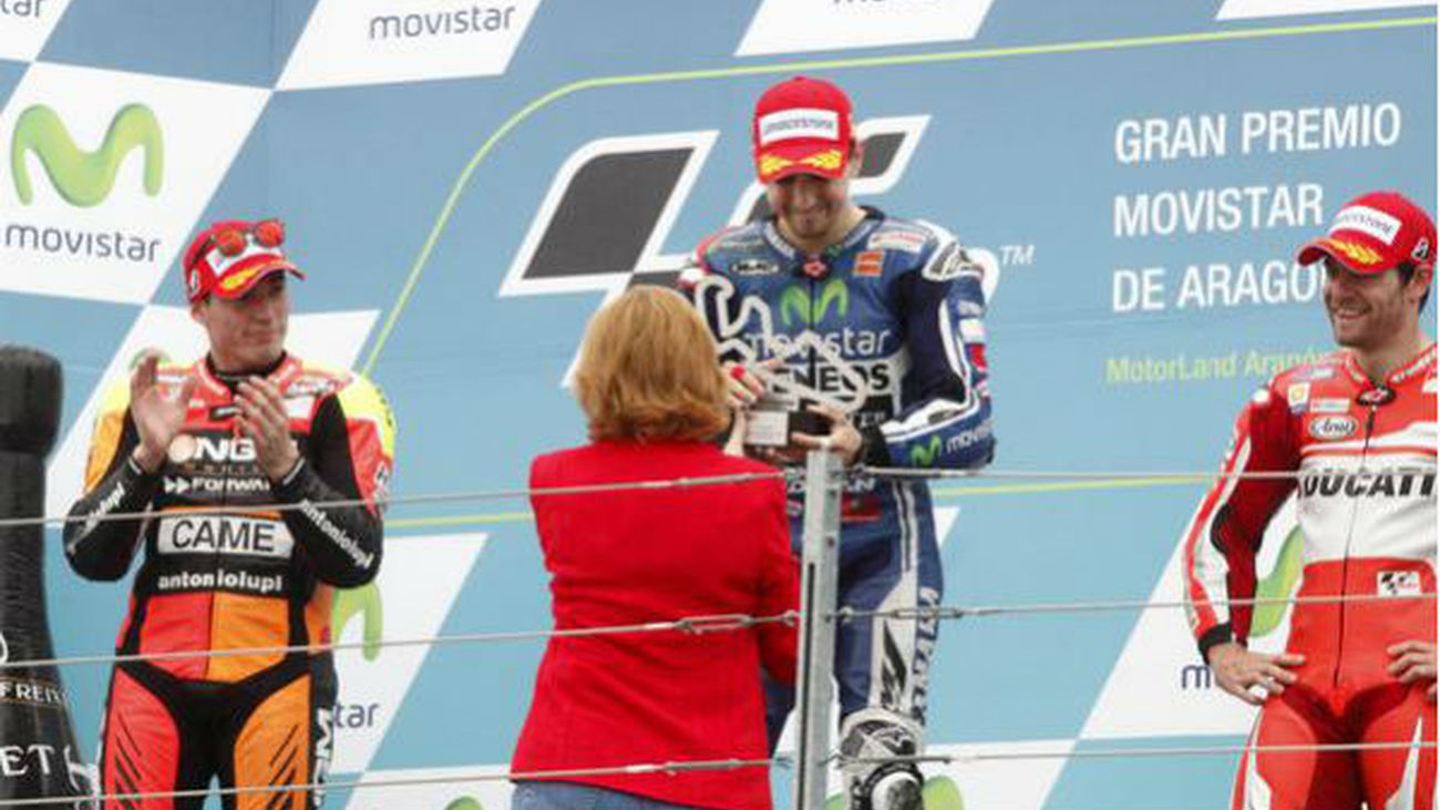GP Aragón: Lorenzo reina entre el caos y la lluvia