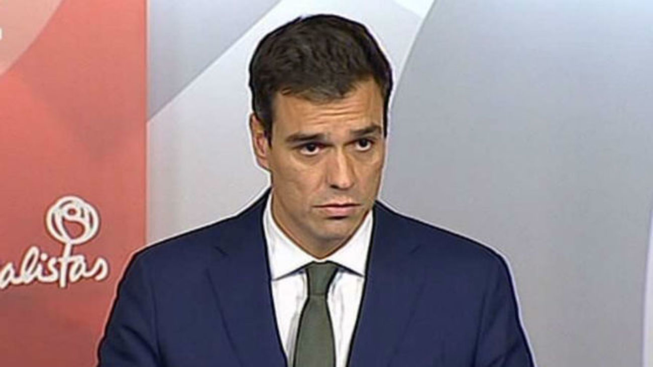 Sánchez condena la convocatoria de Mas y respalda los recursos del Gobierno