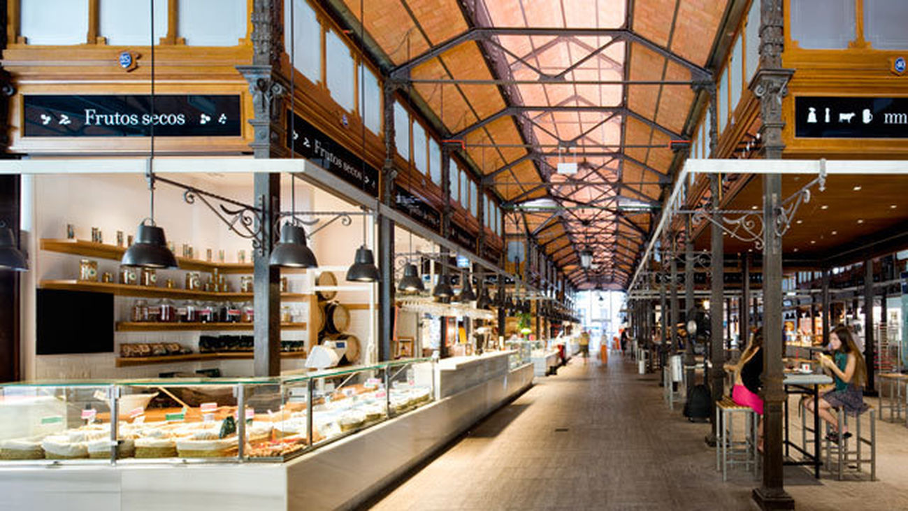 El Mercado de San Miguel, cerrado y a la espera de "volver pronto"