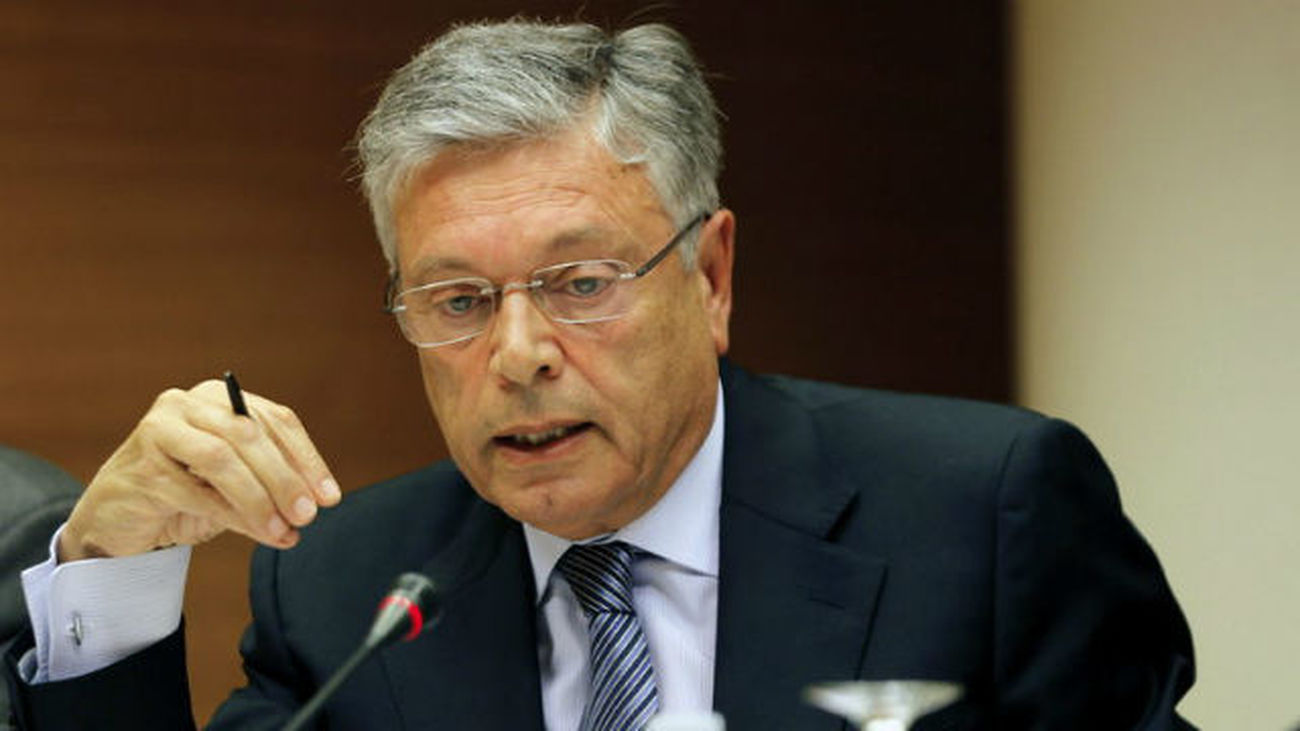 El juez imputa al expresidente de CAM por apropiarse de 300.000 euros en dietas