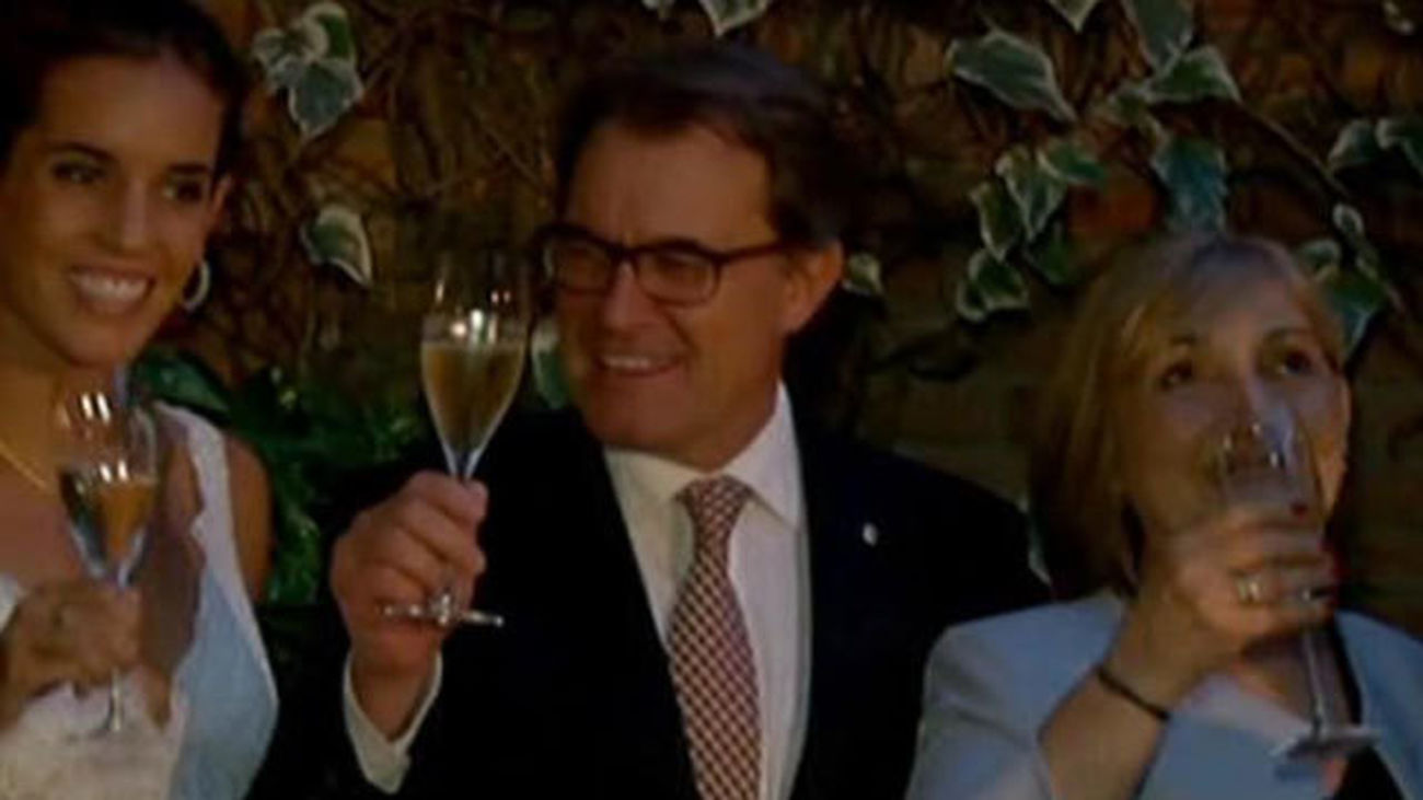 Mas dice que se hará y espera que el Gobierno vea "de una vez" la necesidad de diálogo