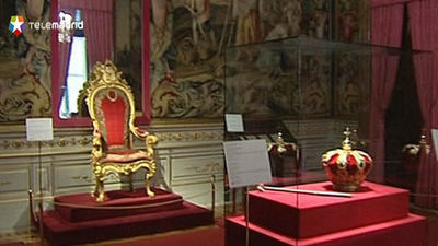El Palacio Real exhibe desde hoy  la Corona y el Cetro reales