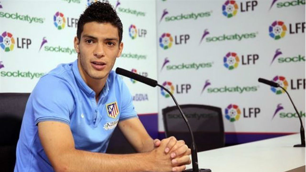 Raúl Jiménez: "Me estoy tomando las críticas de la mejor manera posible"