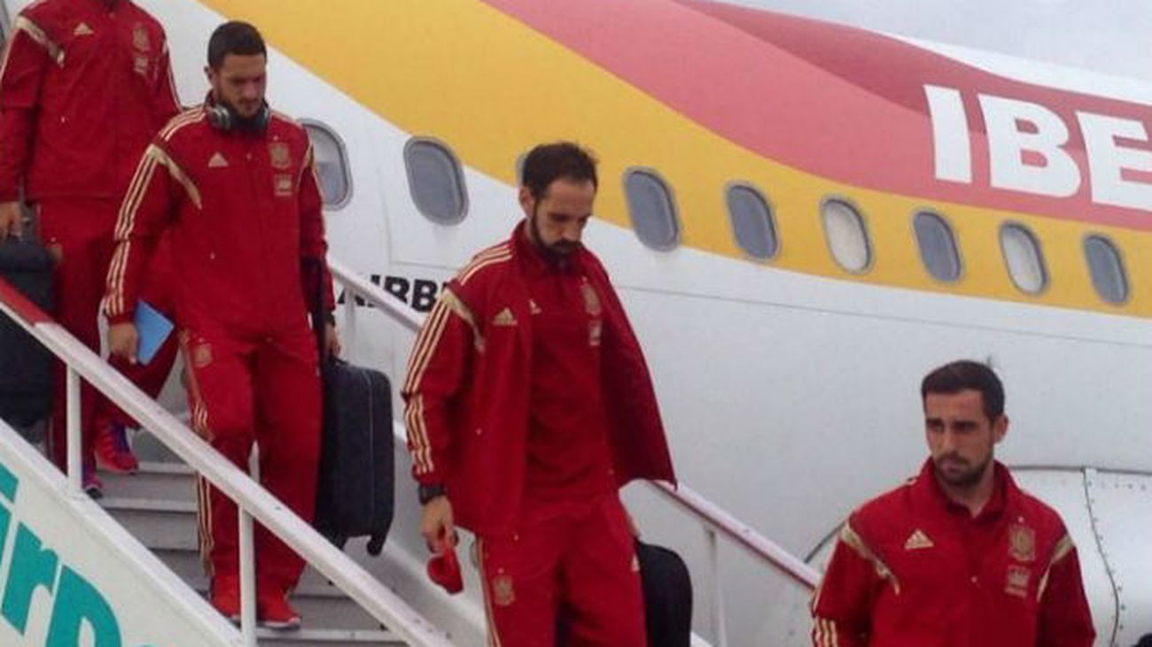 La selección española ya descansa en Teplice tras un largo viaje