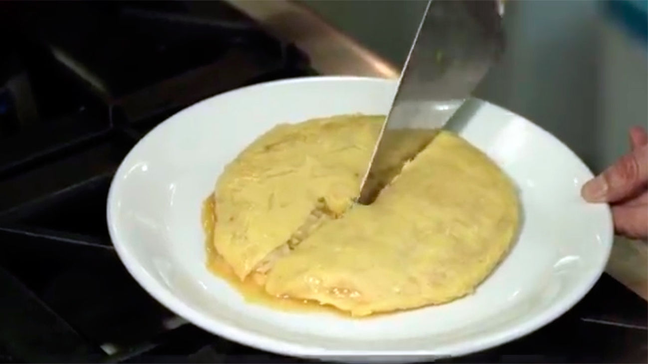 Tortilla de Betanzos, un placer terrenal