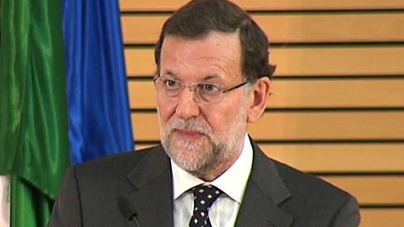 Rajoy afirma que en 2015 habrá más crecimiento y empleo y se superará la crisis