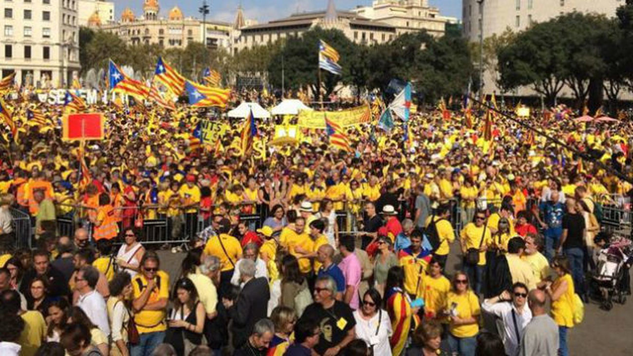 Los independentistas exigen a Mas que celebre elecciones en tres meses
