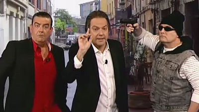 Pedrerol y su colaborador Juan Dato han sufrido un percance en plena calle