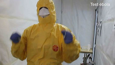 El Carlos III seguirán aplicando el protocolo ébola hasta el dos de diciembre