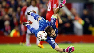 Casillas iguala a Xavi como jugador con más partidos de Champions