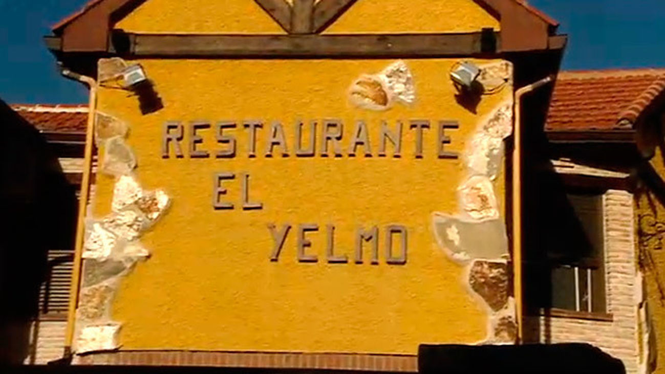 Manzanares El Real: El Yelmo, restaurante y hotel en La Pedriza
